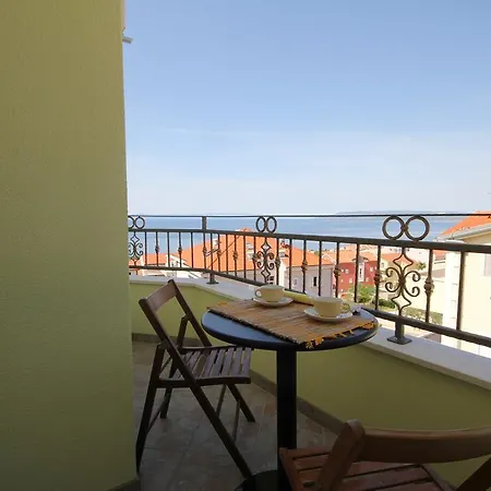 Apartments Adriatika Makarska Room photo