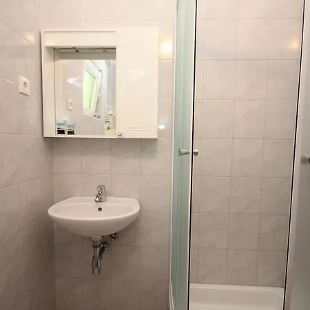Apartments Adriatika Makarska Room photo